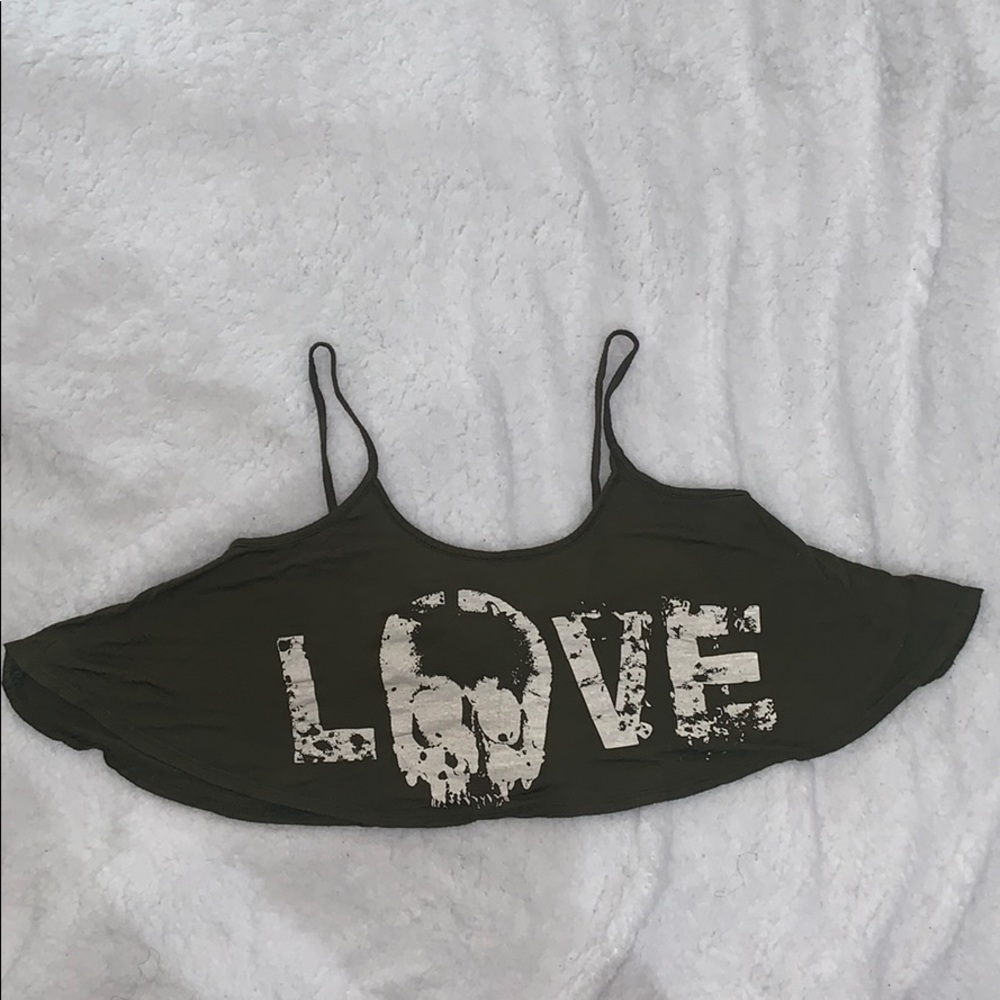 Love skull crop top SZ S